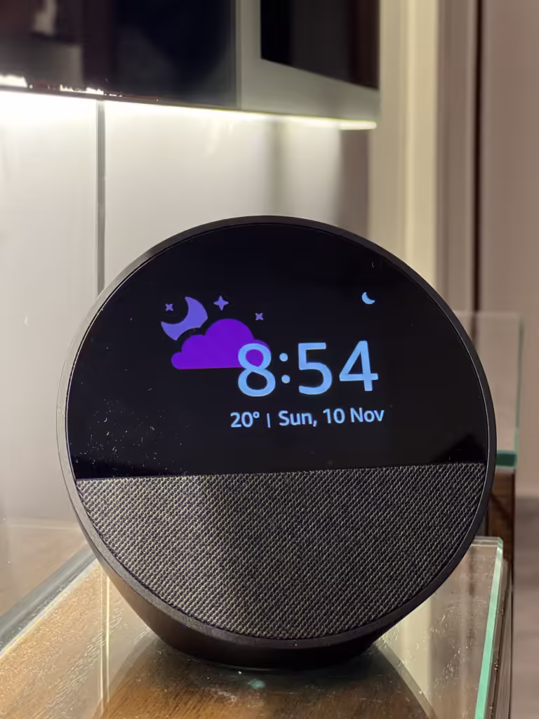 Amazon Echo Spot Black review photo by Najem S. — Smartio Lebanon